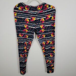 LuLaRoe Buttery Soft Kite Leggings - Tall & Curvy